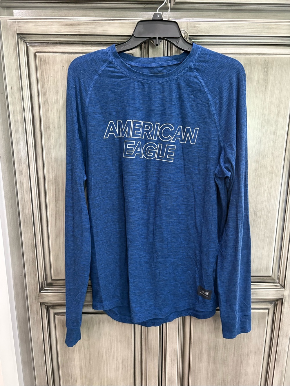American Eagle Outfitters Men's Flex Long-Sleeve Logo Tee